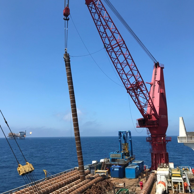 Anchor pile lifting