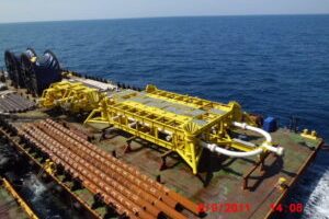 2-Subsea-Manifolds-and-Reels-Transportation-300x225